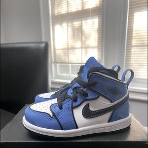 Jordan 1 Mid Toddler 7C